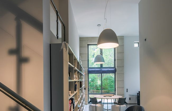 Minimal Blue Villa - Photo 22