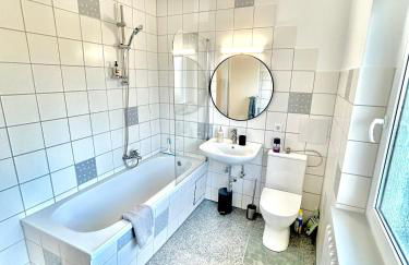 Explore CH & FR - deluxe apartment Basel Airport - Foto 23