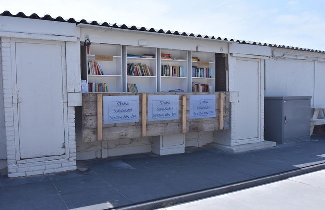 Timeless Charm and Cozy Stay - Photo 31