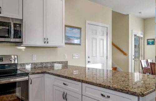 Second Row Stunning Ocean and Marsh Views - Foto 27