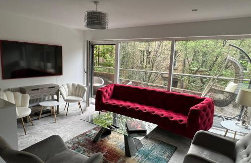 DESIGNER HOUSE - University of Glasgow / Central Glasgow 'Hillhead' West End G12 - Luxurious & Contemporary Detached House / Terrace / Garden / 'electric car charging' Garage Parking - Foto 45