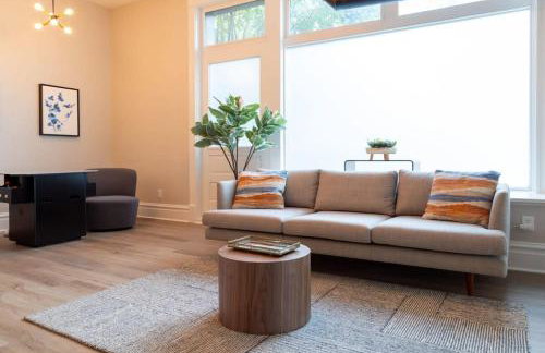 Gorgeous 5BR Storefront Home ABODEbucks - Foto 18