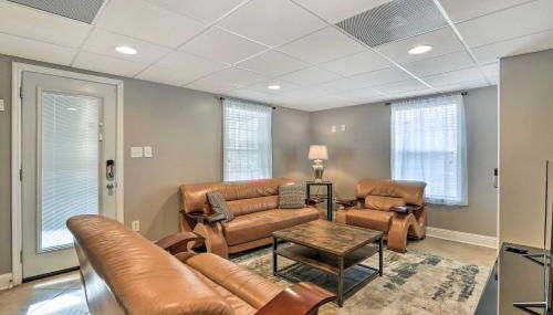 1,000-Sq-Ft Studio in Macon with Home Theater - Foto 4