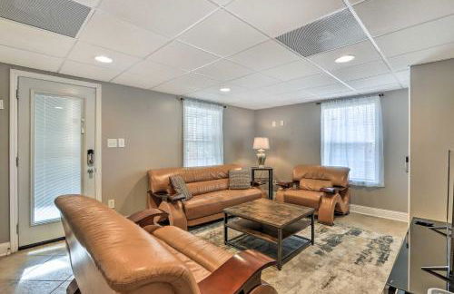 1,000-Sq-Ft Studio in Macon with Home Theater - Foto 4