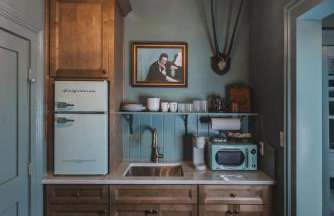 The Gilded Lady- The Gentleman's Room - Photo 7