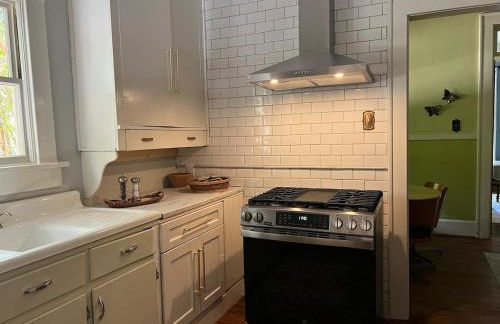 City Cottage on Main Street In North GA - Foto 44