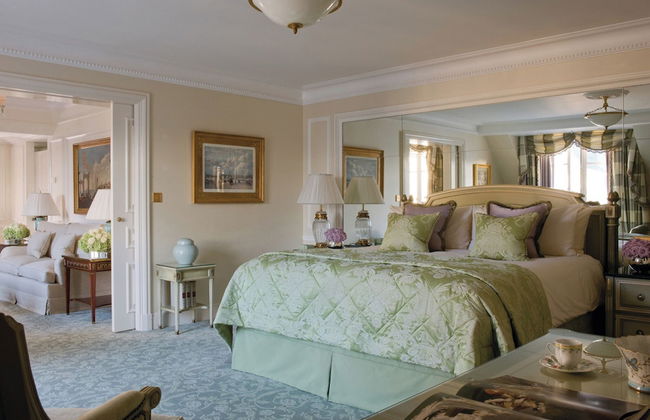 Four Seasons Hotel George V - Photo 42