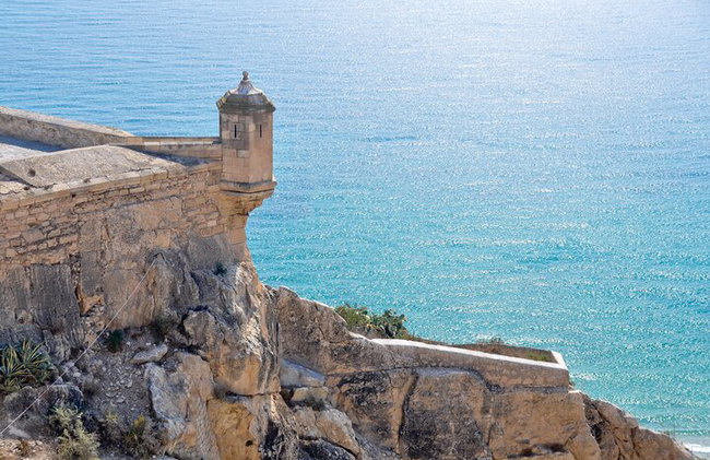 Visita Privada Centro Histórico de Alicante con Santa Bárbara - Foto 5