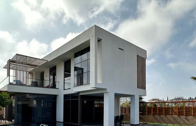 DrVilla Suits - Foto 1