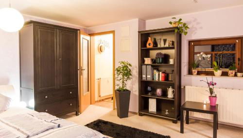 Idyllische Ferienwohnung am Pillnitzer Schlosspark - Foto 2, wardrobe