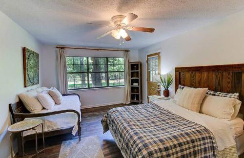 Lakefront Emerald Point wfirepit & kayaks - Foto 23