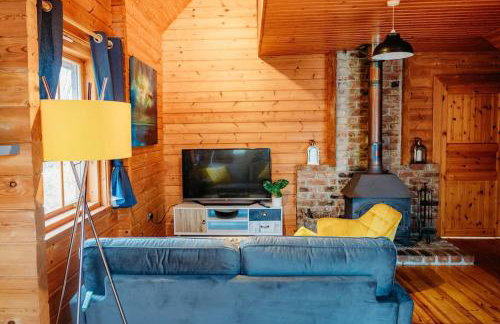 Finlodge- Pet-Friendly Scandinavian Cabin - Photo 66