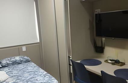 Lindo Studio em frente a praia - Foto 7