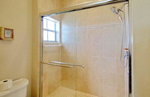 2BR Condo On Venice Island - Minutes To Beaches - Foto 22