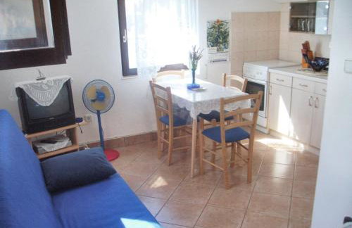 Sea View Apartment in Prvić Luka, 46m², Terrace - Foto 9