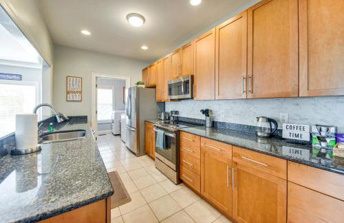 Walk to Public Beach Access Norfolk Family Home - Foto 10