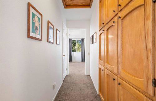 Lilly's Guesthouse-Farmstay with Valley Views! - Foto 39