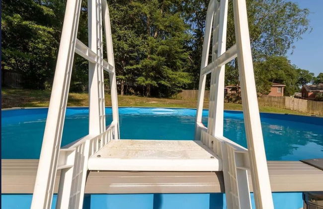 Pool Near Fort Moore Our White House - Foto 24