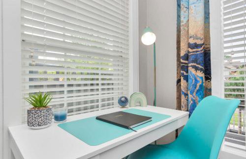 Prolific Blue Oasis near Med Ctr Dwntwn Galleria - Photo 13