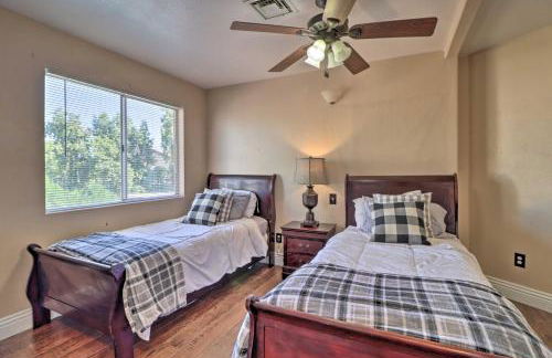 Lavish Family Escape with Game Room in Avondale! - Foto 26