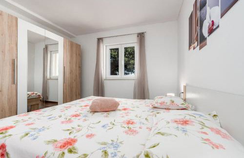 Holiday House Laetitia with pool - Foto 46