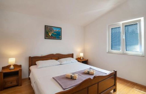 Amazing Apartment In Supetar-Splitska - Photo 16