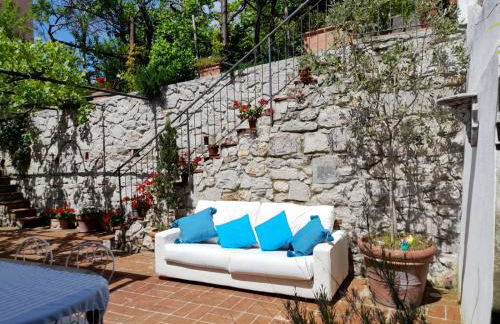 Casa Sole di Toscana USO ESCLUSIVO con 5 camere, 3 bagni, terrazza panoramica, giardino e vasca idromassaggio - Foto 48