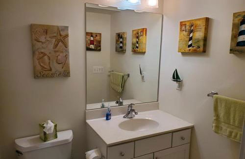 Wifi, Decks, Rooftop Deck, Beach Badges, Beach Chairs, Ocean Side Reverse Living Home Only Third 3Rd From The Beach Brant Beach, 12578 - Foto 18