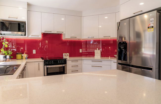 Spacious Eastern Beach Home by Zodiak Stays - Foto 15