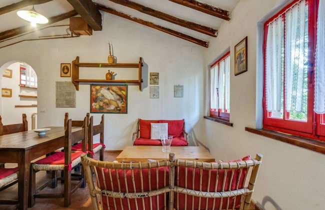 Vintage Vacation Home - Photo 24