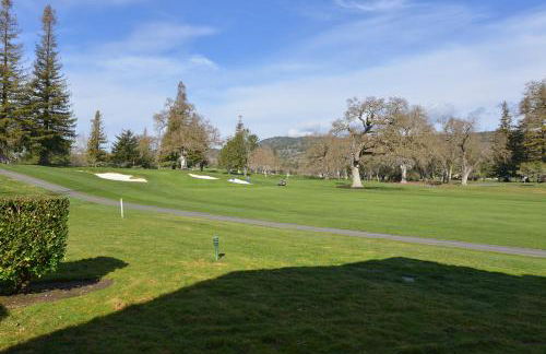 Incredible Golf Course View at Silverado - Foto 8