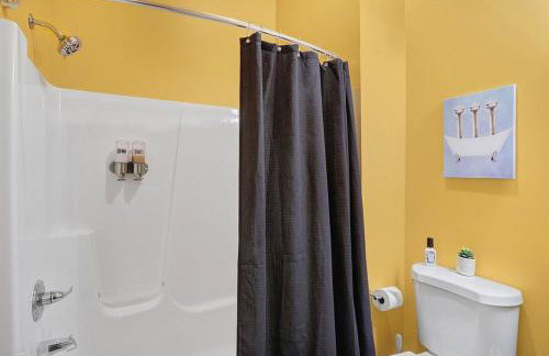 Prime location very close to downtown! - Photo 8