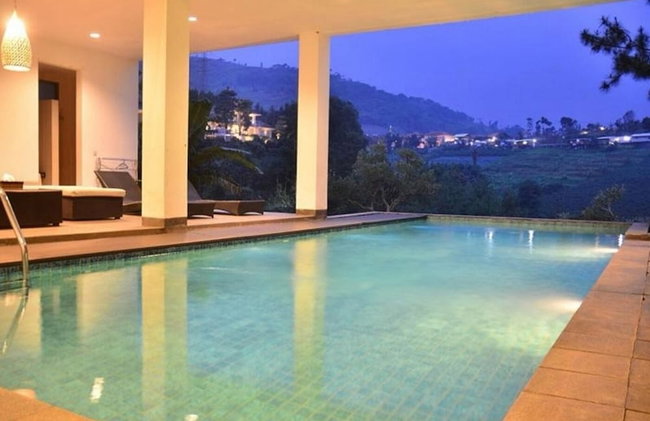 Green Forest Plantation View 6BR with Infinity Pool - Foto 1
