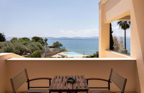 Eretria Luxurious Seafront Villa - Photo 45