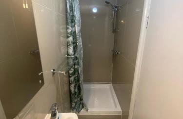 The Green Light House Studio 24 - Free Private Parking - Foto 20