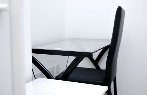 Cozy Place in Salford, Sleeps 8, 4 Bedroom, 5 Beds - Foto 79