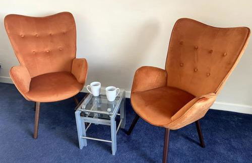 The Bedsit - Photo 11