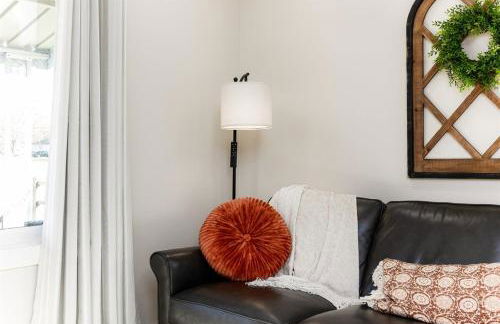 End Zone Escape - 2BR house 1 mile to ND Stadium! - Foto 31