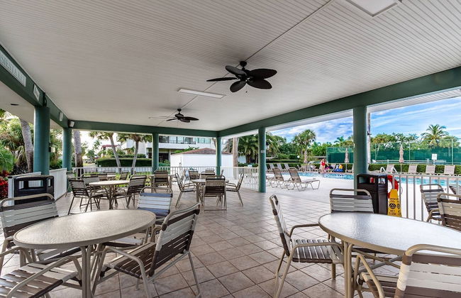 Our House at the Beach Lakeside - Photo 48