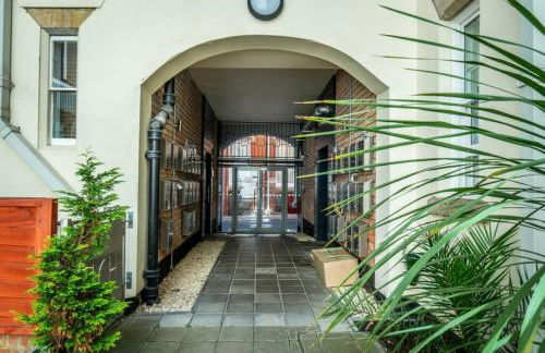 Cosy 2 Bed Retreat with FREE Secure Parking - Foto 13