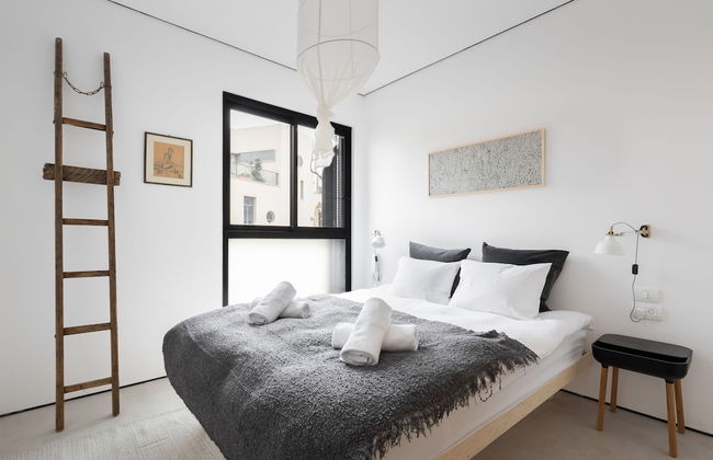 Elegant 2BD Apartment in Jaffa Area - Photo 5