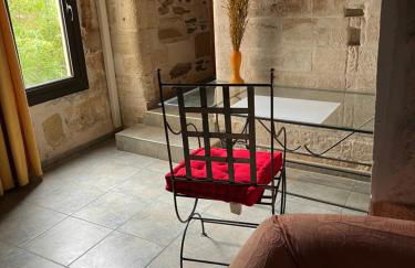 La maison sur la place dans Aigues Mortes - Foto 20