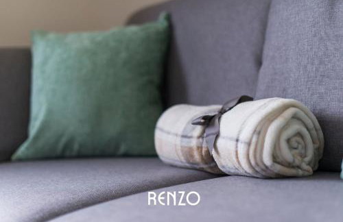 Spacious and Lovely 4-bed Home in Castle Donington by Renzo, Sleeps 6! - Photo 26