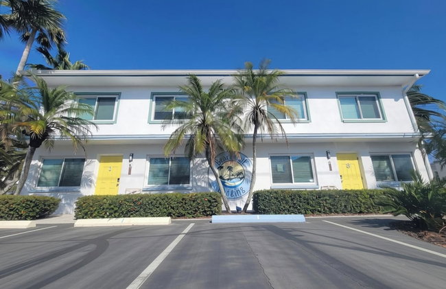 BeachTrail Lodging - Photo 1