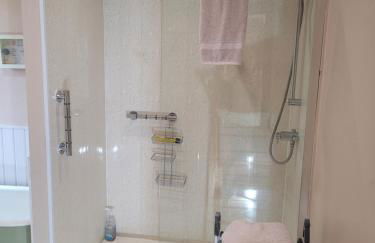 The Round House at Boningale Manor - Foto 13