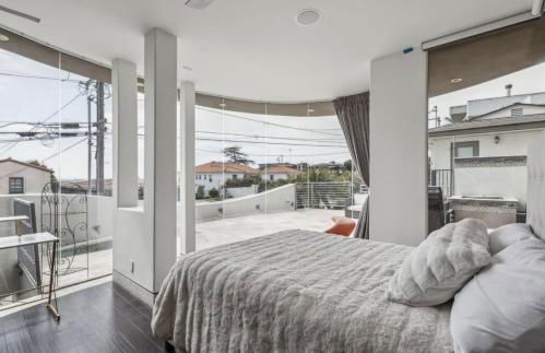 The Wave House! Custom Gem with Panoramic Views, Fire Pit, BBQ, Pool Table - Foto 11