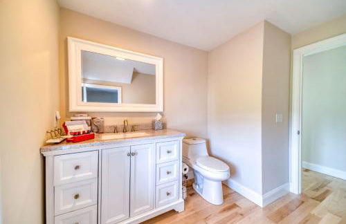 3 Bedroom Cape House by Leavetown Vacations - Photo 8