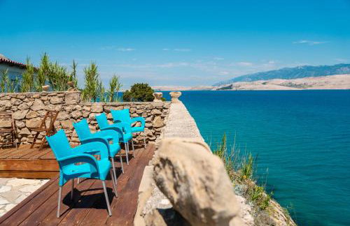 Villa Sortis and boat - Photo 19