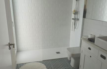 Diseño y luz entre los pinos - Foto 74