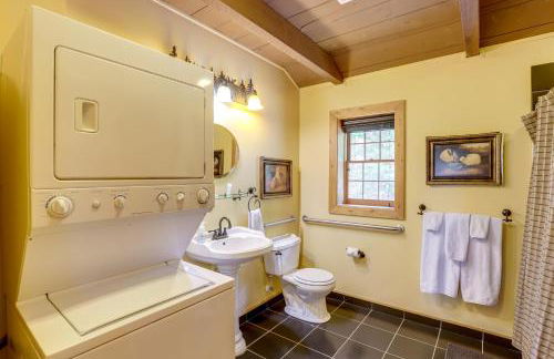 5 Mi to Dtwn Asheville Tranquil Cabin Retreat! - Foto 18